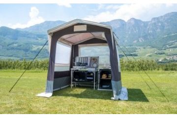 Kamp paviljoni, šotori, senčniki BRUNNER...